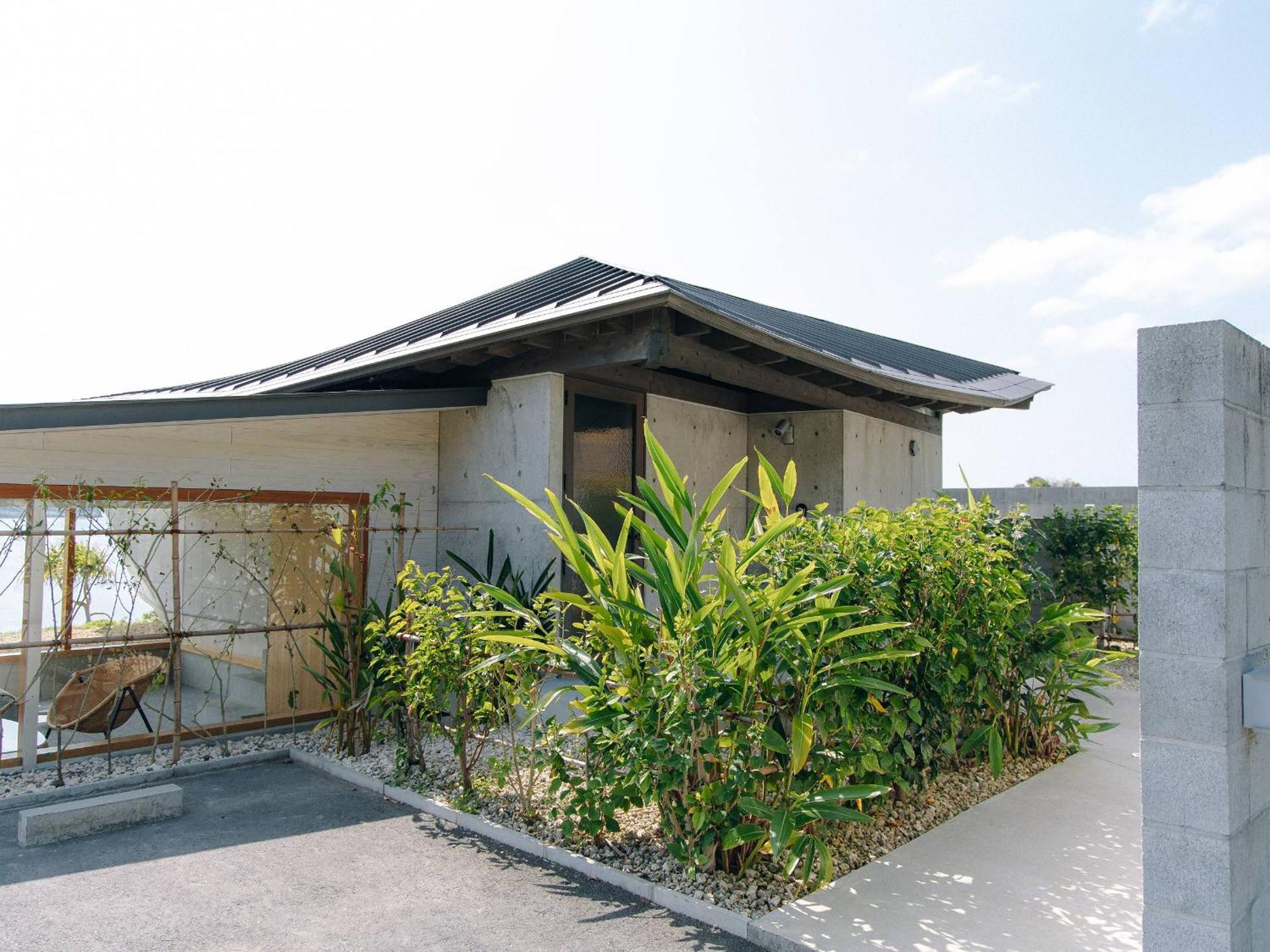 Denpaku The Beachfront Mijora Amami Exterior foto